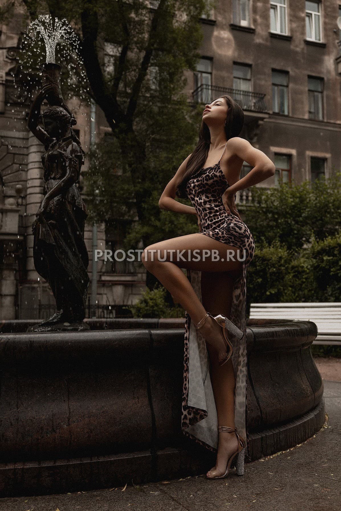 Проститутка-индивидуалка Елена, 21 лет, грудь 3, 168 см, 25'000 / час